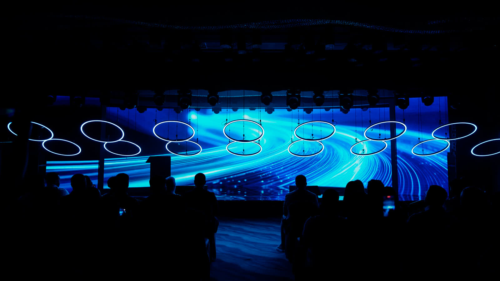 The panorama the hall watched from the first row back.